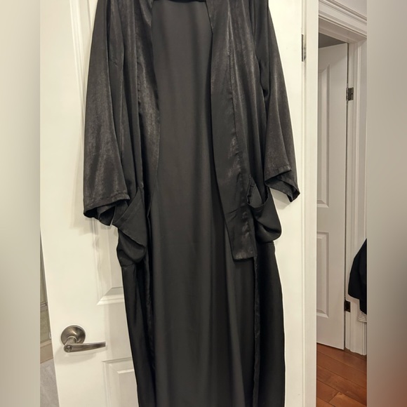 Mendocino black kimono never worn - Picture 1 of 3